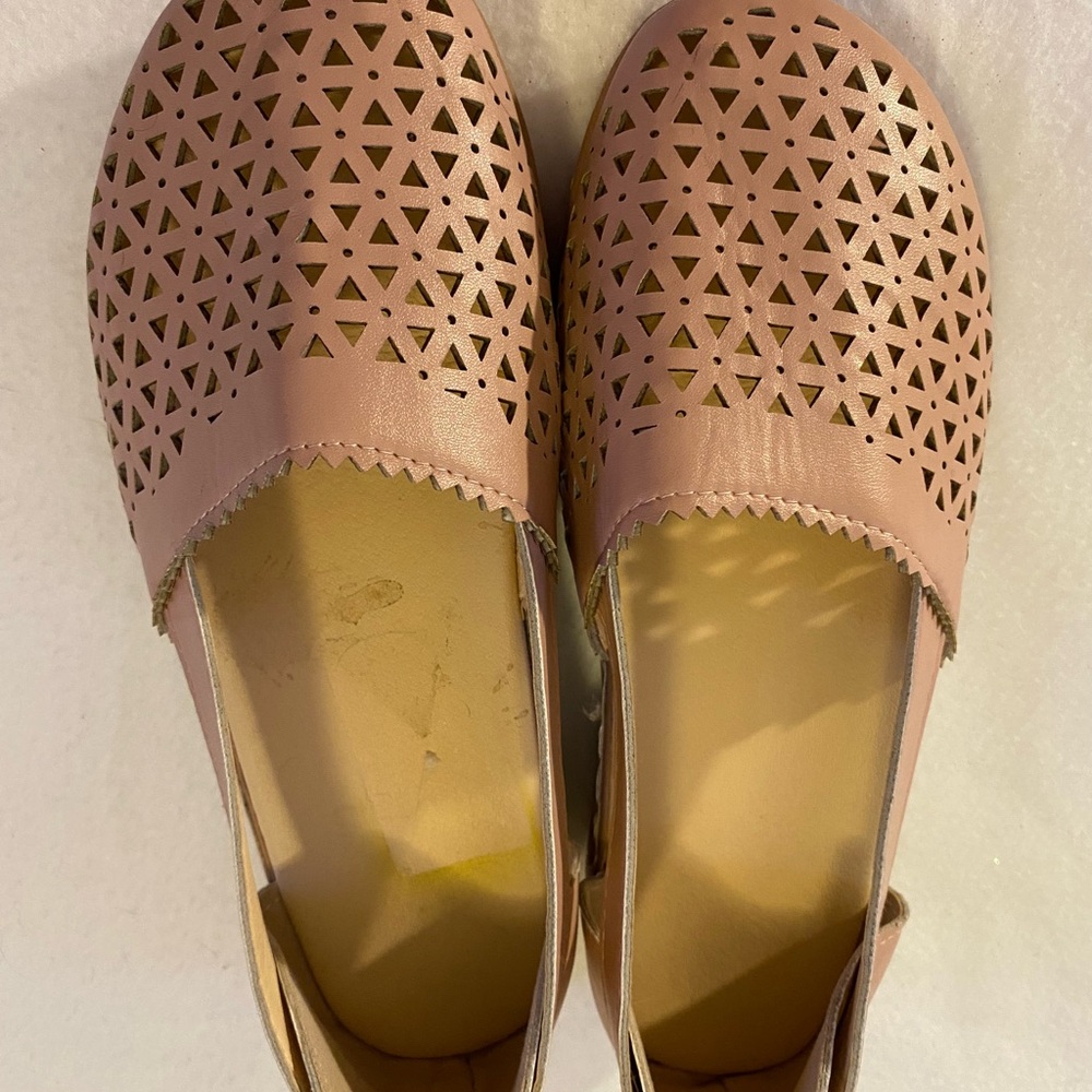 Elegant Pink Cut-Out Women's Loafers